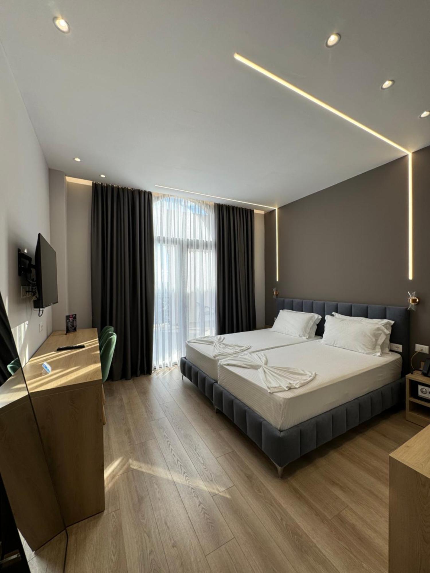 Hotel Panorama & Spa Elbasan Exterior photo