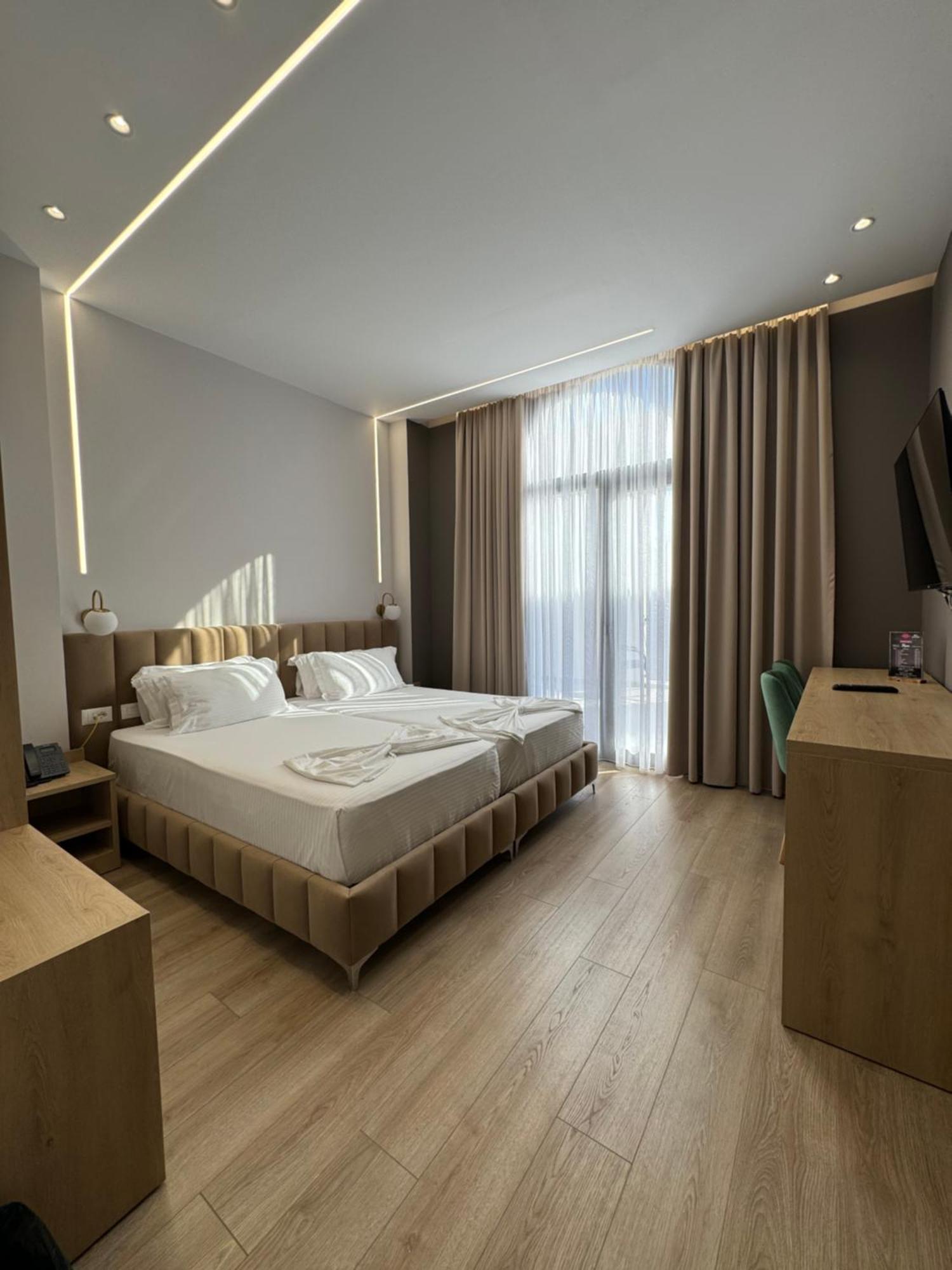 Hotel Panorama & Spa Elbasan Exterior photo