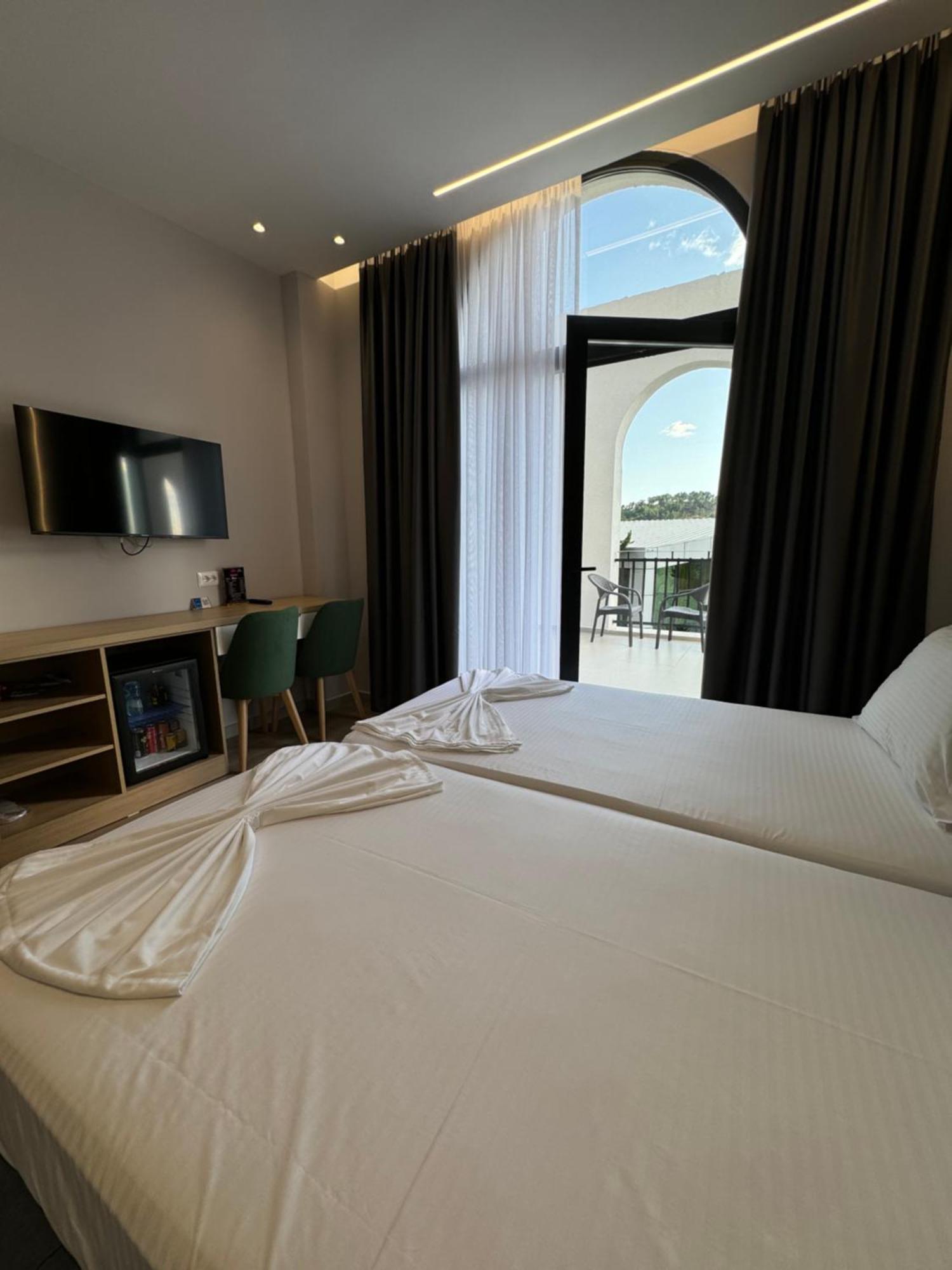 Hotel Panorama & Spa Elbasan Exterior photo
